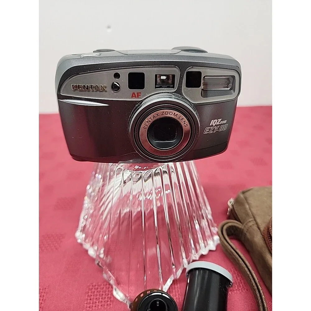 Pentax IQZoom EZY-80 35mm Point & Shoot Film Camera W 1 800  Roll Film And Casev